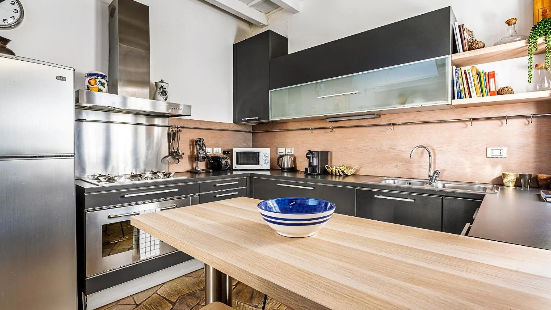 Brand New 2 Bedrooms Apartment In Brera Milan Italy
